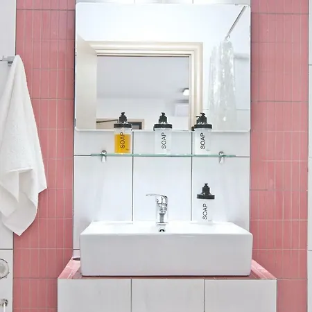 Silkfab Apartment *